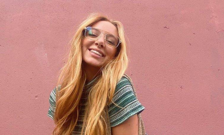 Finest Eyeglasses for Blondes Hair: Newest Traits