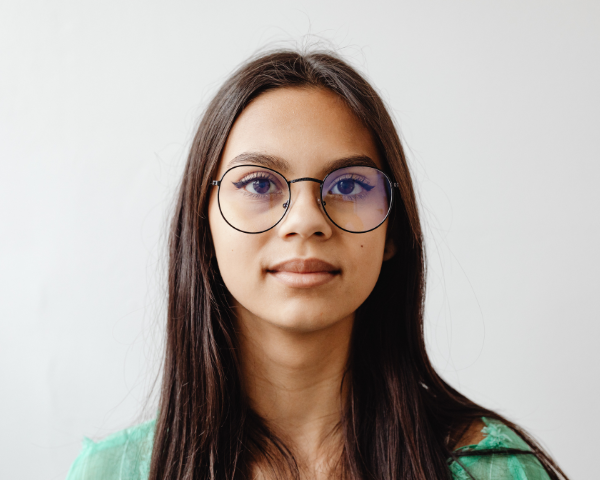 Greatest Glasses for a Spherical Face Form