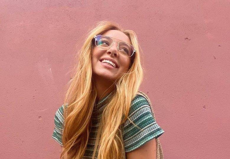 Greatest Eyeglasses for Large Heads: Massive Match Glasses Information